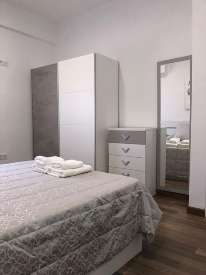Rg Apartamentos Almería Exteriör bild